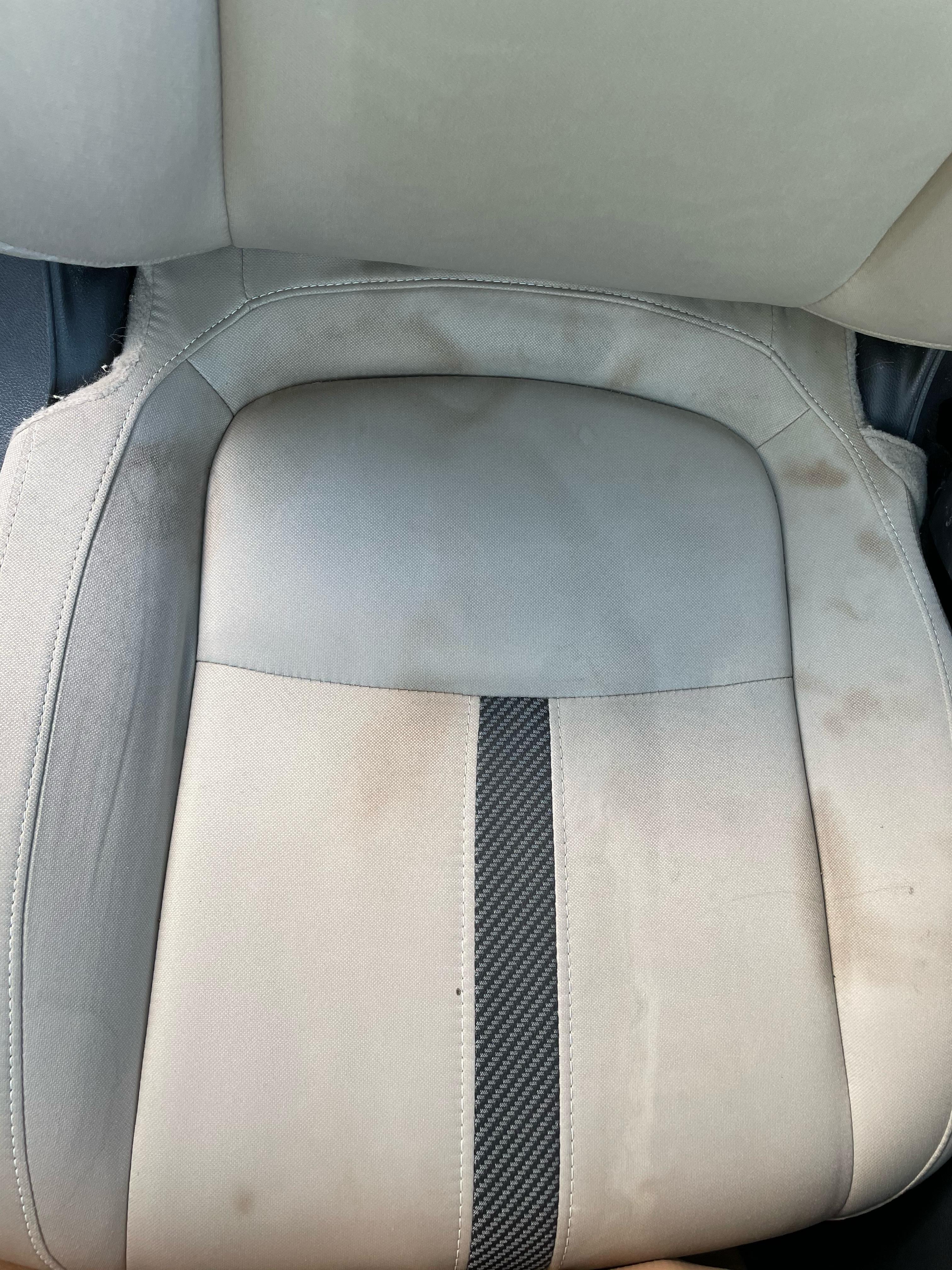 Auto con Ceramic Coating aplicado